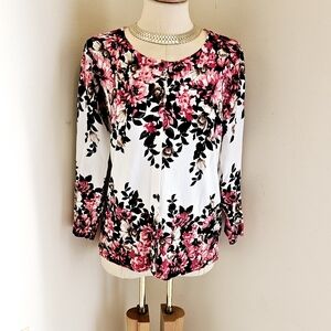 WHITE HOUSE BLACK MARKET PINK WHITE  FLORAL SWEATER